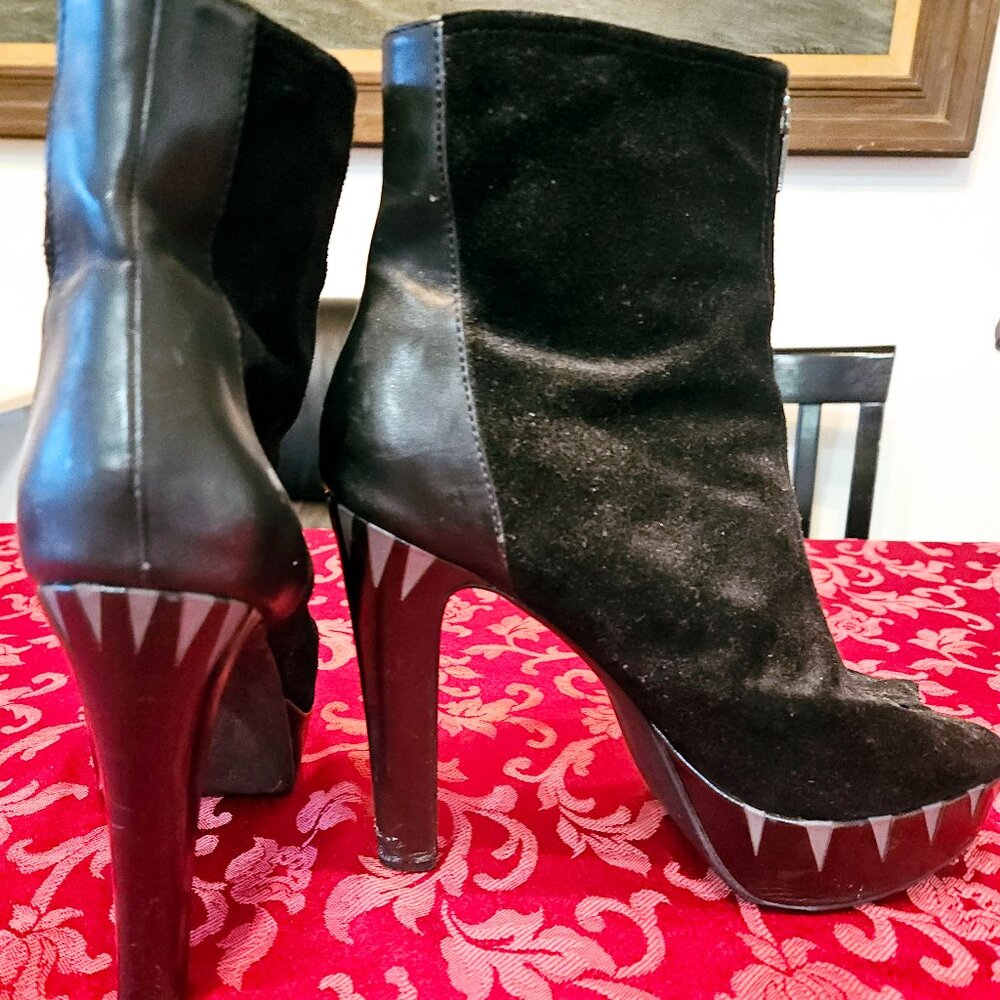 Colin Stuart 5" Platform Ankle Boots